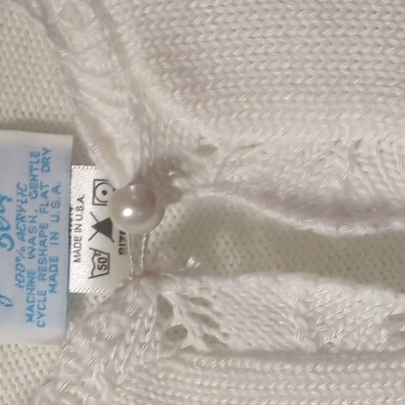 Julius Berger Infant Girls 18M White Scalloped Edge Bolero Sweater Long Sleeve - Picture 5 of 7